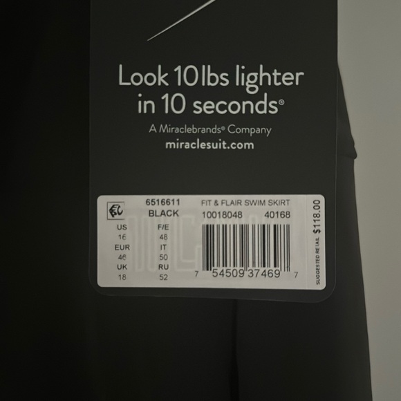 Miraclesuit fit and flair swim skirt black XL New with tags - Picture 2 of 4